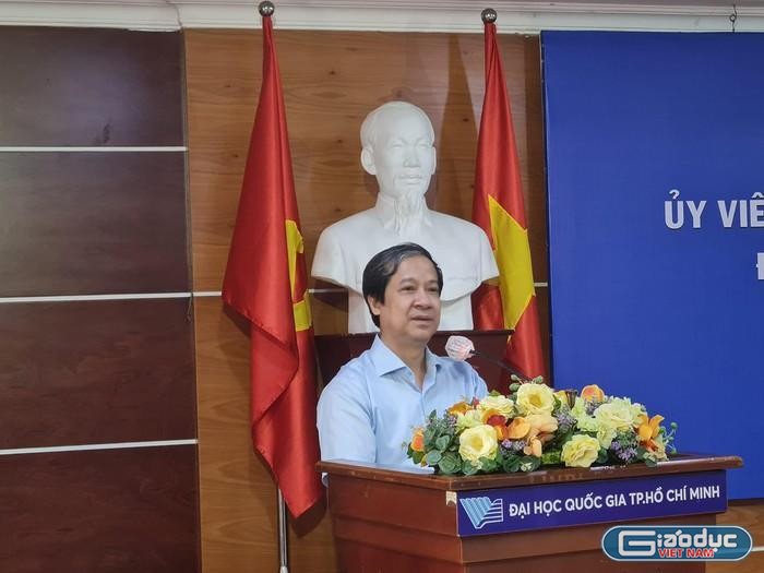 Bộ trưởng Nguyễn Kim Sơn đồng ý cho học sinh học lại nếu không đảm bảo chất lượng. (Ảnh: Phương Linh)