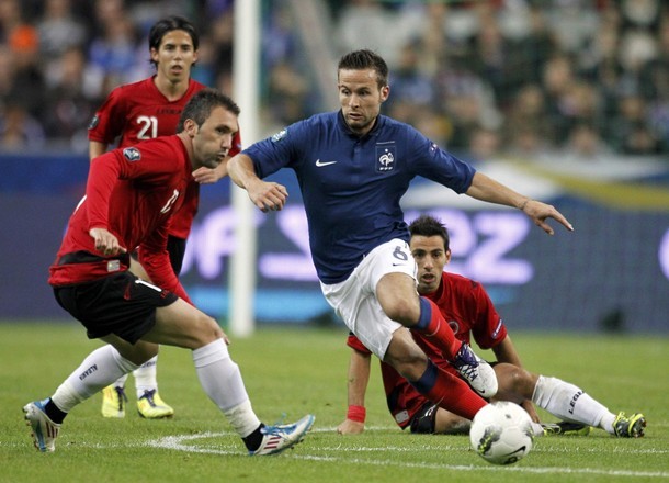 Cabaye được triệu tập vào đội hình ĐT Pháp tham dự vòng loại Euro 2012.