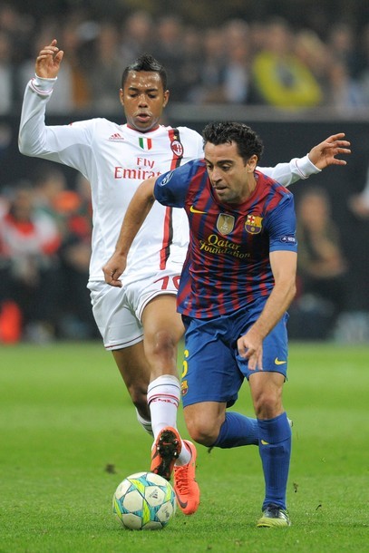 Sự ăn ý của Xavi và Cesc Fàbregas.