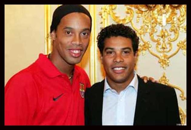 Ronaldinho và anh trai