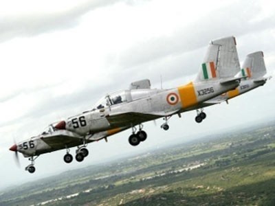 Máy bay huấn luyện HPT-32 được Ấn Độ cho "về hưu" năm 2009