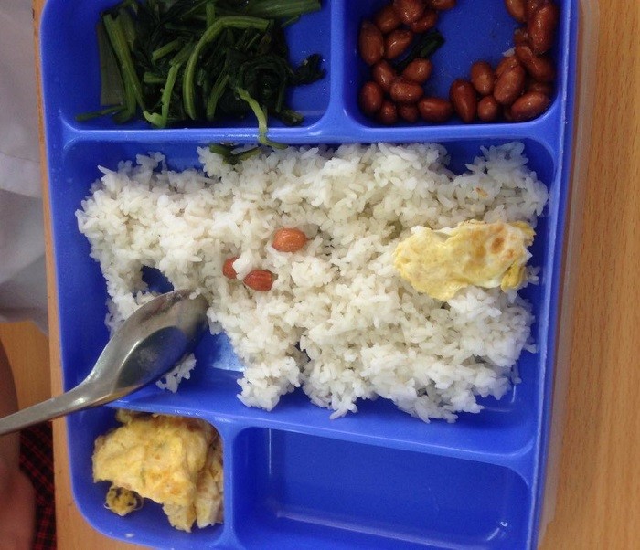 Suất ăn của học sinh tại môi trường tiểu học thuộc huyện Thường Tín (Hà Nội) (Ảnh: Vũ Ninh)