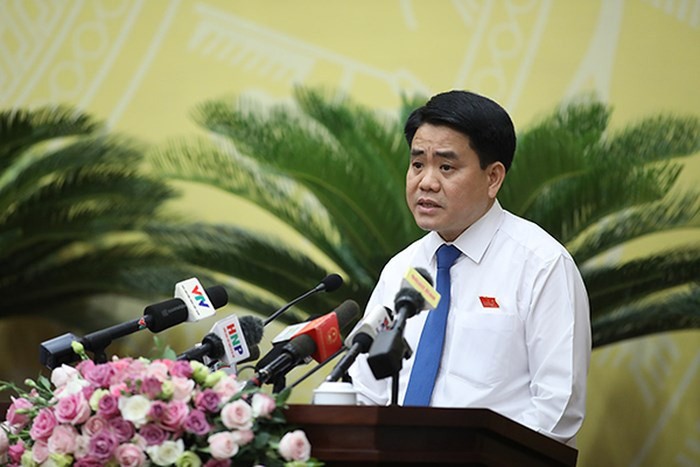 Chủ tịch Nguyễn Đức Chung chỉ đạo giải quyết vấn đề giáo viên hợp đồng trước thềm năm học mới (Ảnh:anninhthudo.vn)