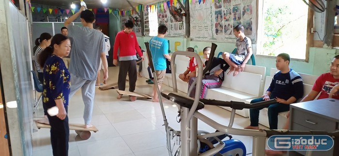 Trẻ khuyết tật học tập và sinh hoạt tại cơ sở 2 Trung tâm Phúc Tuệ (Ảnh:V.N)