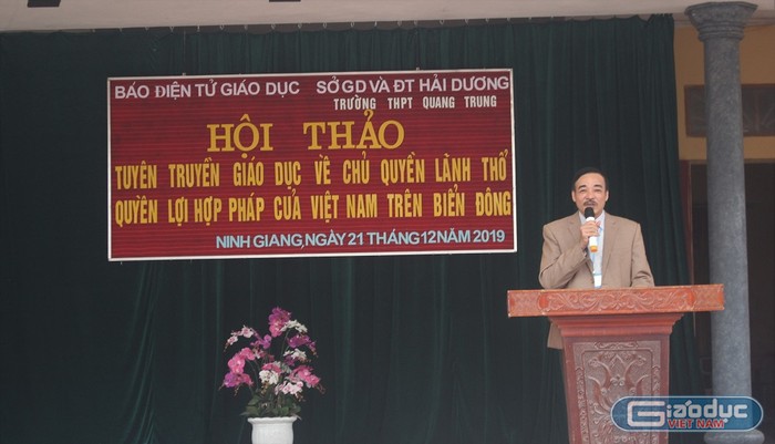 Thầy Phạm Văn Hy, hiệu trưởng nhà trường nhấn mạnh: Đây là một sự kiện trọng đại và ý nghĩa của nhà trường (Ảnh:Vũ Ninh)