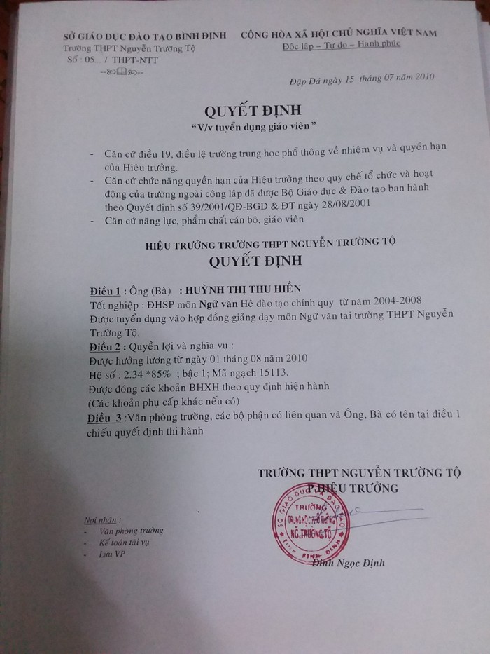 Quyết định tuyển dụng bà Huỳnh Thị Thu Hiền mã ngạch 15.113 (Ảnh:V.N)
