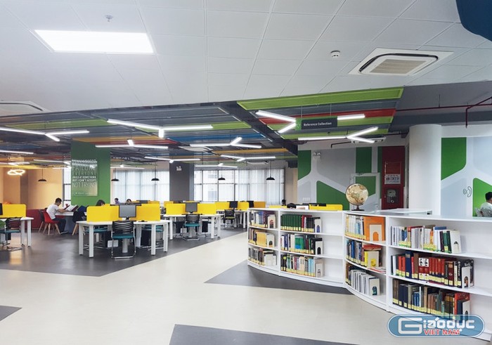 Thư viện đầy màu sắc của Đại học Tôn Đức Thắng là công trình của tập thể sinh viên, giảng viên, nhân viên trong trường (Ảnh:V.N)