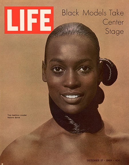 Ngoài tạp chí Ladies Home Journal, Naomi Sims từng vinh dự được lên trang bìa của một số tạp chí danh tiếng khác như Cosmopolitan, Life (1969), và New York Times (1967). Một số ảnh trang bìa của Naomi Sims còn được trưng bày tại bảo tàng Nghệ thuật Metropolitan.