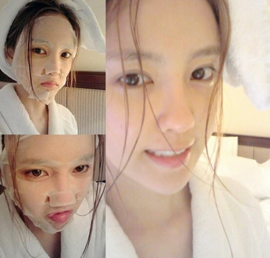 Hyomin khoe làn da căng mịn sau khi đắp mặt nạ mà người hâm mộ gửi tặng