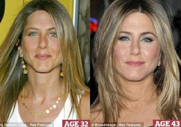 Ngôi sao "Friends" Jennifer Aniston vẫn giữ được nhan sắc tươi trẻ dù đã 43 tuổi. Trông cô xinh đẹp như năm 32 tuổi.