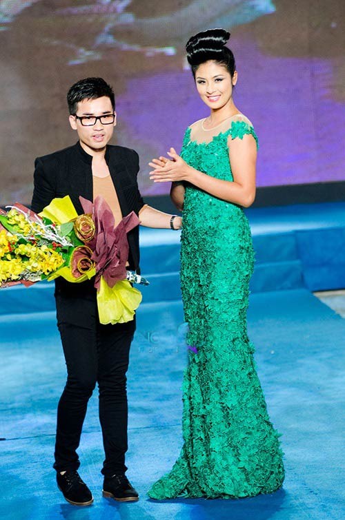 Hoa hậu Việt Nam 2010, Ngọc Hân cũng không thua kém với thân hình ngày càng phát tướng