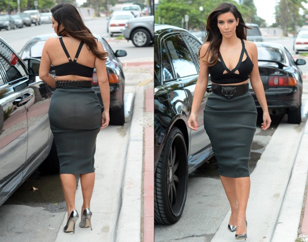 Kim Kardashian khẳng định đẳng cấp vòng ba ngoại cỡ