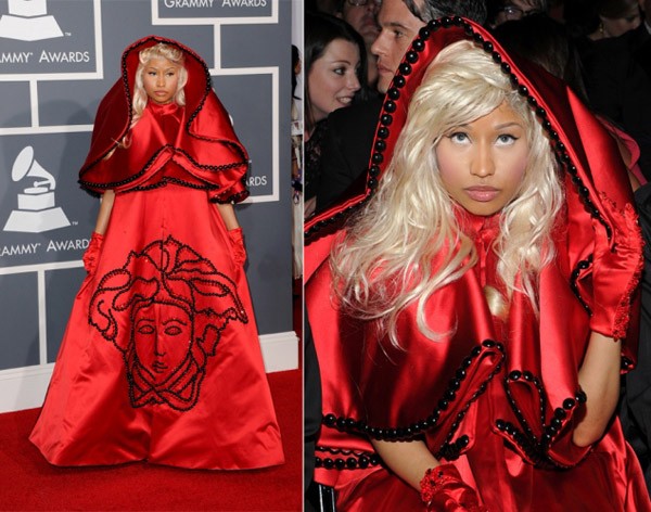 Nicki Minaj hóa "mụ phù thủy tí hon" với bộ đồ đỏ chót khó hiểu