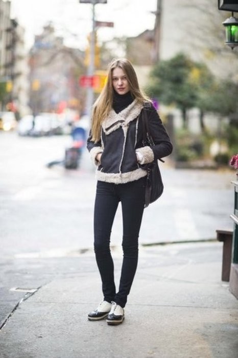 Áo khoác lót lông giúp bạn ấm áp mà vẫn không kém phần sành điệu