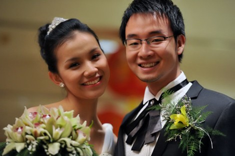 Thùy Lâm tổ chức đám cưới ngày 3/1/2010 và hạ sinh quý tử ngày 28/8/2010.