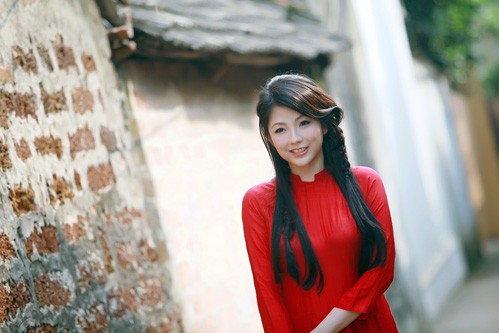Ở tuổi 40, nữ doanh nhân Ngô Kim Thoa - bà chủ của một thương hiệu thời trang nổi tiếng dành cho giới trẻ Hà Nội - vẫn giữ nét trẻ trung như thiếu nữ ở tuổi đôi mươi. Ảnh: TuArt Nguyễn.