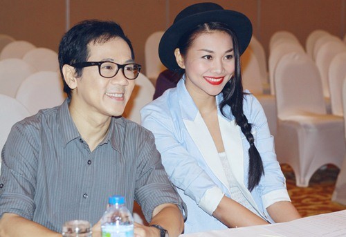 Ngồi cạnh mỹ nhân Thanh Hằng, chẳng ai nghĩ rằng Thành Lộc và cô chênh lệch nhau cả một thế hệ.