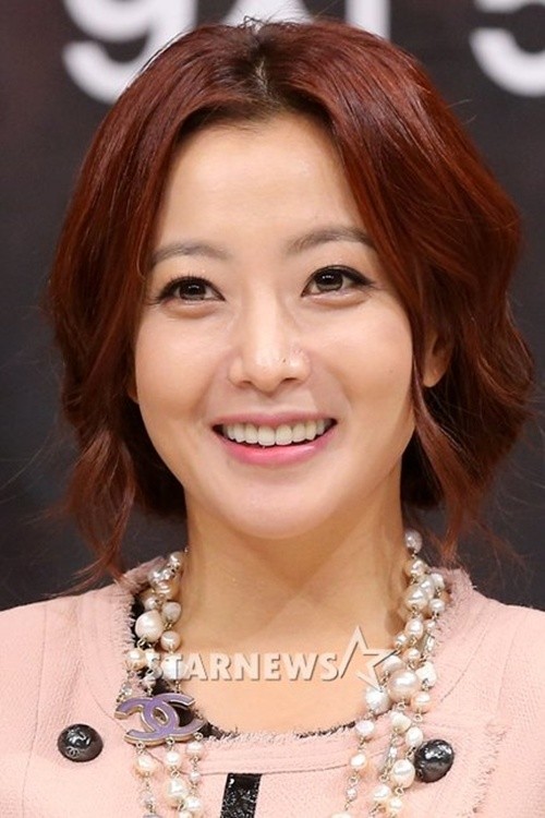 Kim Hee Sun đã 36 tuổi nhưng vẫn làm hàng triệu quý ông mê đắm