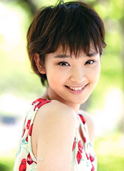 Diễn viên 21 tuổi Ayame Goriki ghi dấu ấn bởi vẻ tươi trẻ, khỏe khoắn đầy sức sống.
