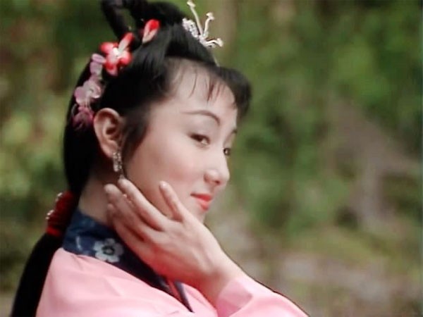 Dương Tuấn, vai thôn nữ trong tập "Ba lần đánh Bạch Cốt Tinh" giờ là Giám đốc Viện hí kịch Hoàng Mai, Hồ Bắc.