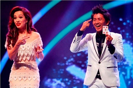 Thúy Hạnh diện lại chiếc váy khi giữ vai trò BGK của Vietnam Got Talent.