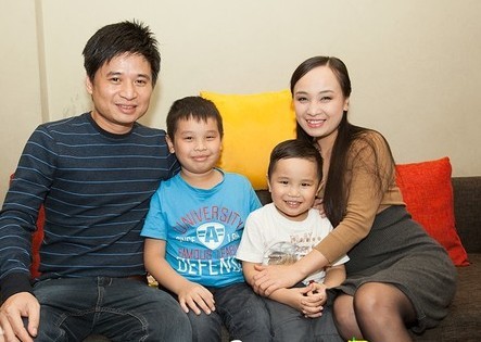 Gia đình hạnh phúc của NSƯT Thu Huyền - Tấn Minh.
