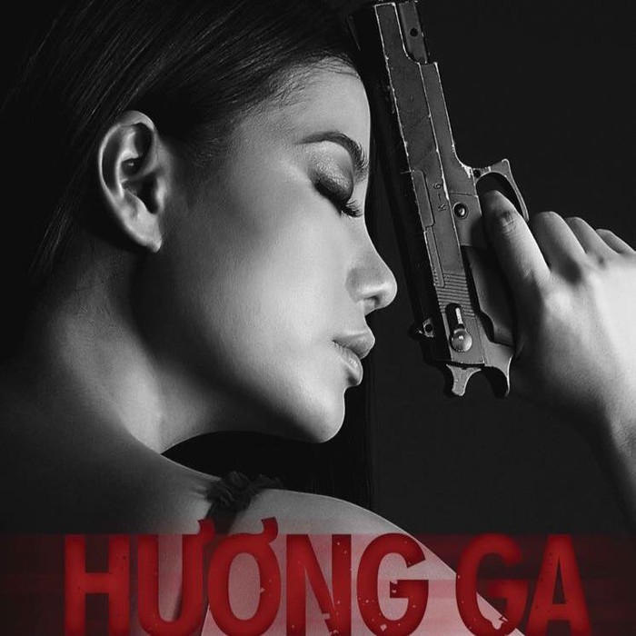 Trong phim điện ảnh Hương Ga, nữ diễn viên đã có những cảnh nóng ấn tượng