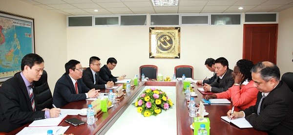 Cuộc trao đổi với Trưởng ban Kinh tế TƯ Vương Đình Huệ ngày 9/4 và bà Victoria Kwakwa