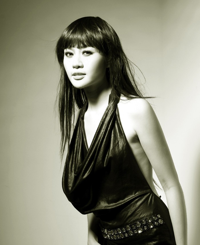 Người đẹp Thu Hăng từng tham dự cuộc thi Hoa khôi Thời trang 2007, Hoa hậu Hoàn vũ Việt Nam 2008