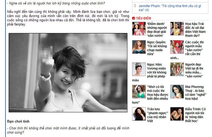Hình ảnh Mai Khôi chĩa thẳng "ngón tay thối" về phía độc giả đăng trên một trang mạng xã hội lớn. Hình ảnh đã được làm mờ nhằm đỡ phản cảm.