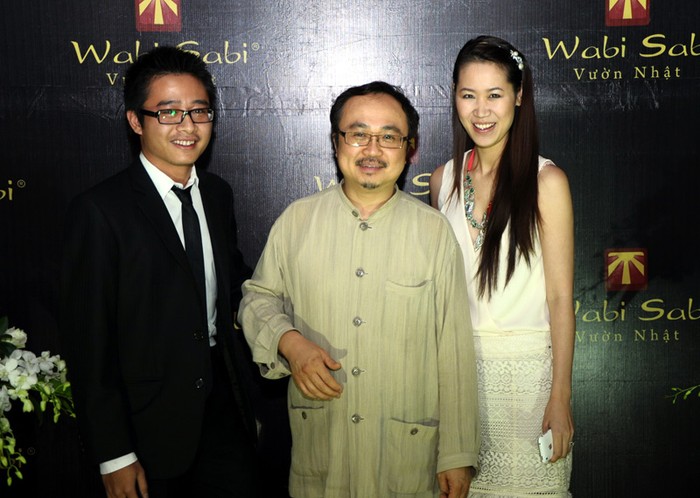 Bất ngờ nhất trong tiệc mừng của Dương Thùy Linh là có sự góp mặt của nghệ sỹ dương cầm danh tiếng Đặng Thái Sơn.