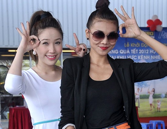 Hai chị em Thanh Hằng và Bảo Thy rất thân thiết với nhau.