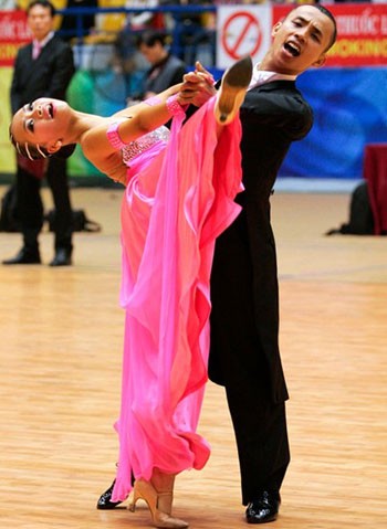 Chí Anh sẽ góp mặt trong thành phần BTC của giải Khiêu vũ Thể thao Hà Nội mở rộng 2011