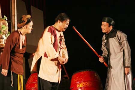Khán giả yêu sân khấu không thể quên hình ảnh Trương Ba trong vở Hồn Trương Ba, da hàng thịt do NSND Trọng Khôi thủ vai.
