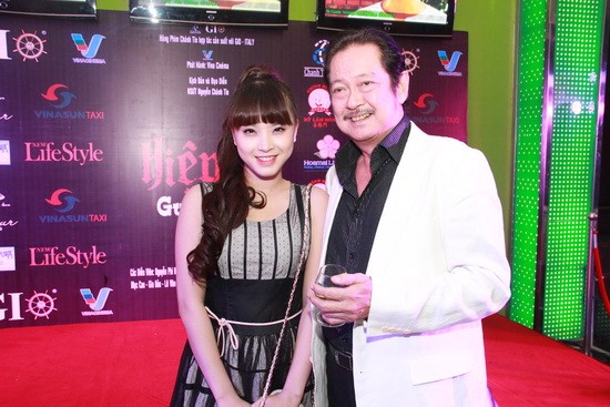 Diễn viên Hải Băng và đạo diễn phim Nguyễn Chánh Tín.