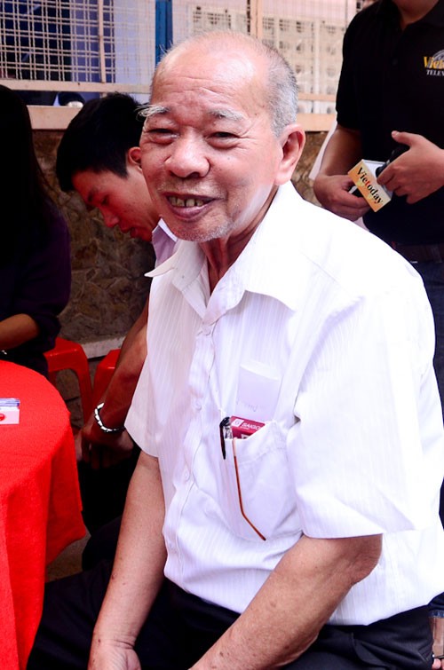 Nhà thơ Phạm Thiên Thư.