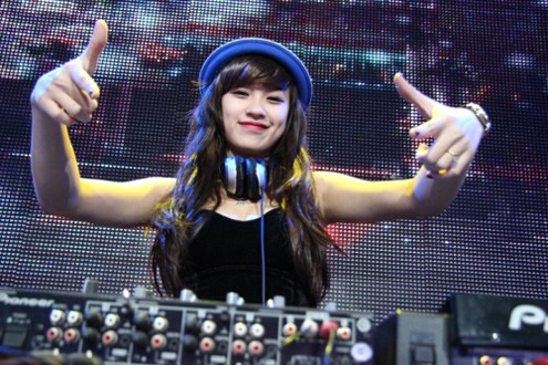 Tít được xem là một trong những hot girl trong làng DJ. Ảnh: Beat.