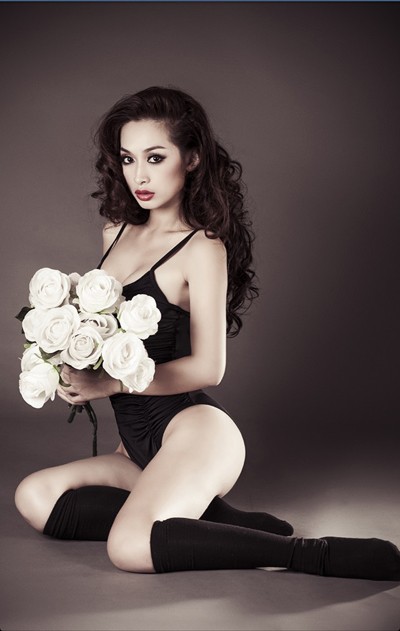 Mặc dù không sở hữu chiều cao nổi trội nhưng Quỳnh Thy lại có một thân hình cân đối, sexy. Cô từng từ chối chụp hình cho tạp chí Playboy vì không muốn xuất hiện với hình ảnh quá hở hang và khiêu dâm.