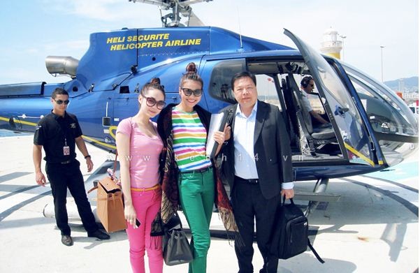 Thanh Hằng và Minh Hằng tại sân bay quốc tế Nice-Cote d’Azur trước khi qua Cannes dự liên hoan phim vào tháng 5/2011.