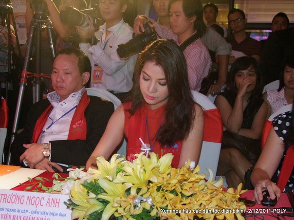 Lần đầu làm giám khảo một cuộc thi hoa hậu các dân tộc Việt Nam, Trương Ngọc Ánh chia sẻ cảm giác hồi hộp và vinh dự.