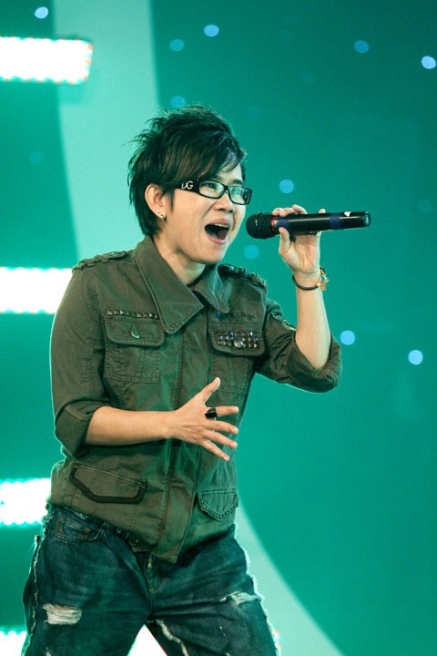 Phương Uyên khởi nghiệp từ những năm 90 và trở thành ca sĩ nổi tiếng khi thành lập nhóm nhạc 3 Con Mèo.