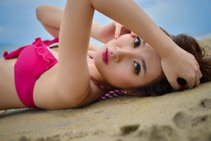 Hot girl Hà Lade tên thật là Bùi Thanh Hà, cô cũng từng đoạt giải Ngôi sao thời trang Miss Teen 2011.