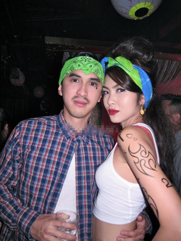 Hình ảnh mới nhất của Tăng Thanh Hà và Louis Nguyễn tại một bữa tiệc mừng Halloween.