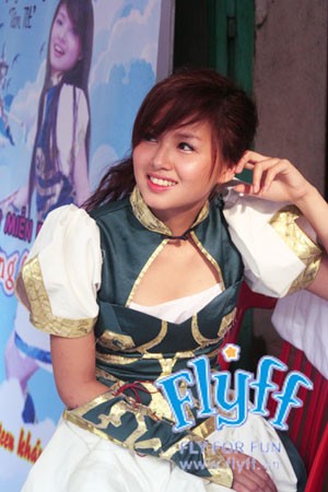 Nhà phát hành VDC – Net2E đã rất tham vọng khi chọn Thanh Tâm, một “hot girl” đang rất nổi để làm đại sứ cho Game Vương quốc bay.