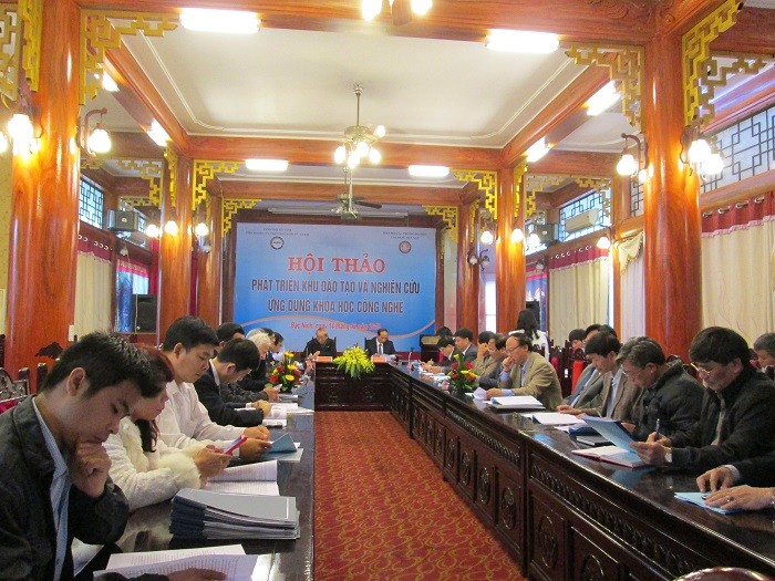 Hội thảo “Phát triển khu đào tạo và nghiên cứu ứng dụng khoa học công nghệ tỉnh Bắc Ninh”. (Ảnh: Thùy Linh)