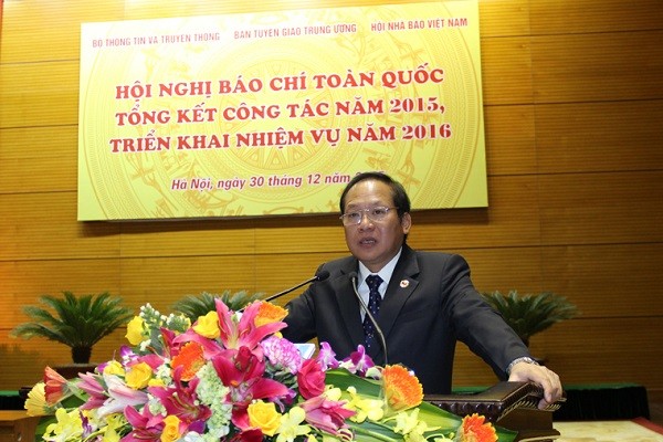 Thứ trưởng Trương Minh Tuấn trình bày báo cáo tại Hội nghị