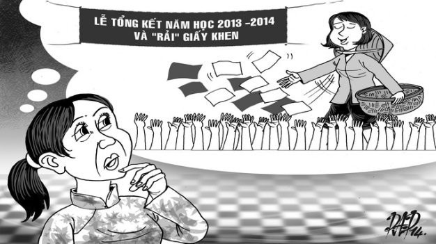 Phụ huynh đi xin giấy khen cho con để gia đình bớt xấu hổ (Minh họa từ tuoitre.vn)