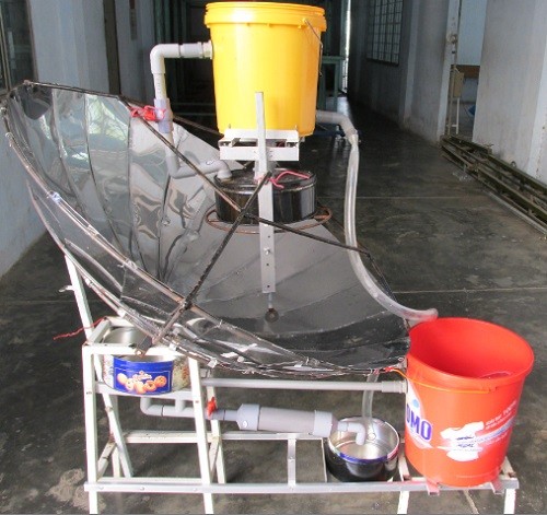 Máy chưng cất nước mặn thành nước ngọt phiên bản 1 (Ảnh: nhân vật cung cấp)