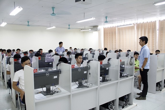 Gần 70.000 thí sinh đã đăng ký dự thi đợt 1 vào Đại học Quốc gia Hà Nội (Ảnh: baogiaothong.vn)
