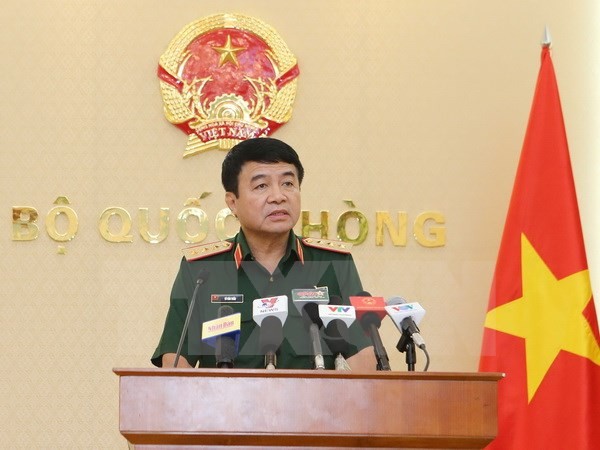 Thượng tướng Võ Văn Tuấn, Phó Tổng Tham mưu trưởng Quân đội nhân dân Việt Nam chủ trì buổi họp báo.